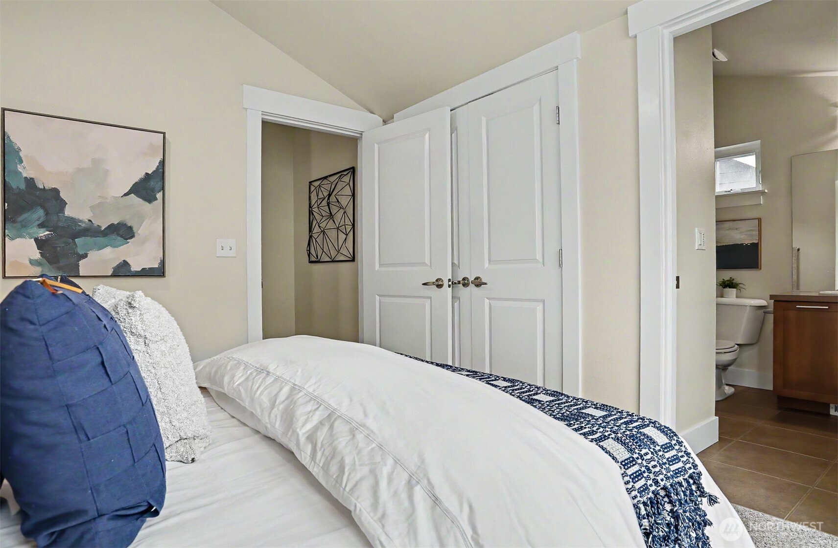 6003 Lanham Place SW Seattle WA 98126