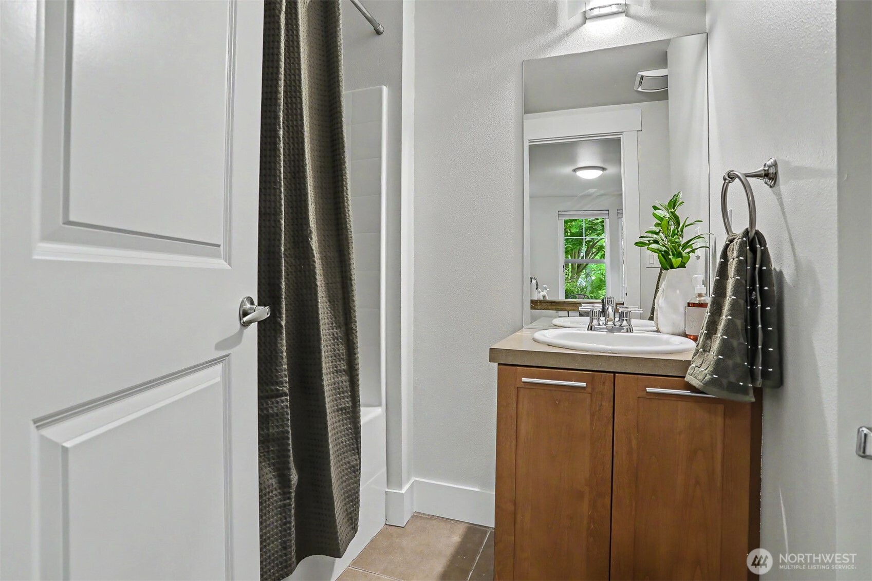 6003 Lanham Place SW Seattle WA 98126