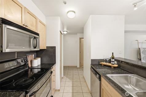 9057 Greenwood Avenue N Seattle WA 98103