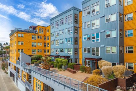 827 Hiawatha Place S Seattle WA 98144