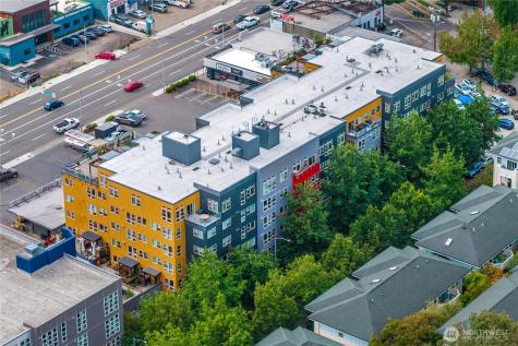 827 Hiawatha Place S Seattle WA 98144