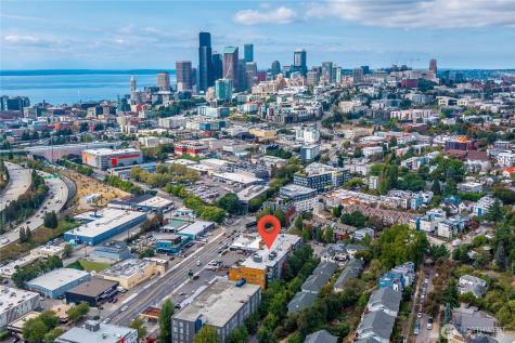 827 Hiawatha Place S Seattle WA 98144