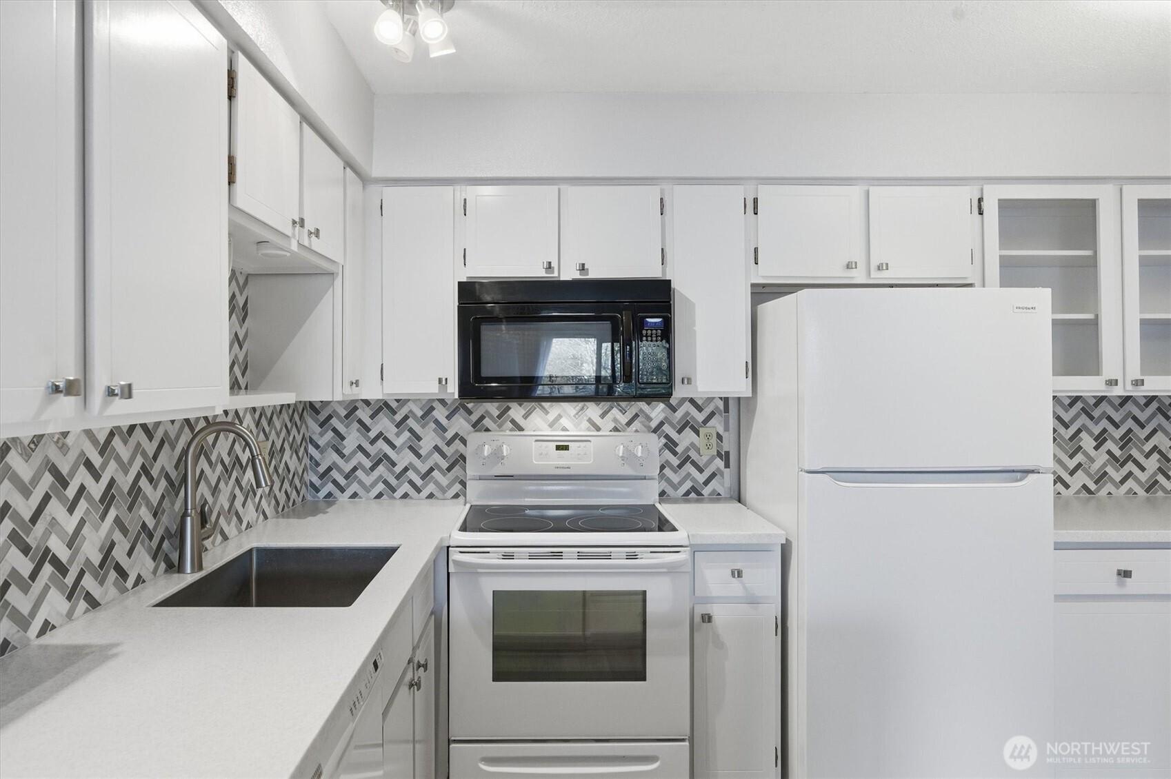 2005 Tibbetts Drive Longview WA 98632