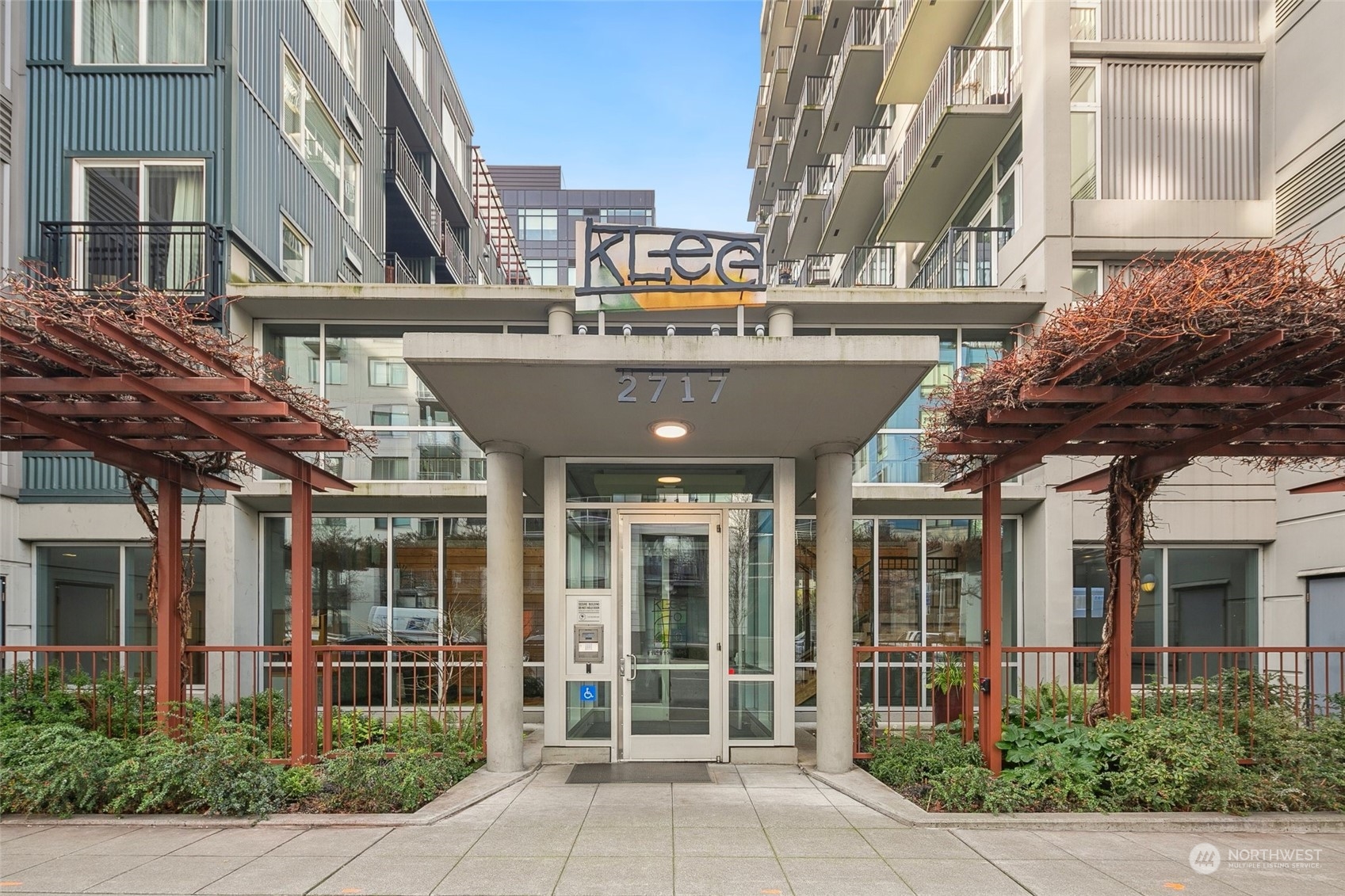 2717 Western Avenue Seattle WA 98121