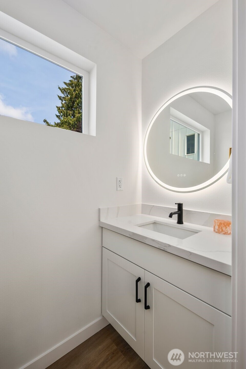 820 S Sullivan Street Seattle WA 98108