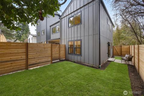14321 Interlake Avenue N Seattle WA 98133