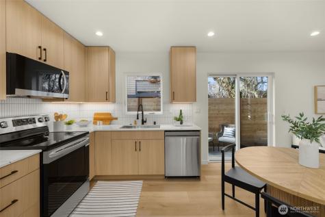 14321 Interlake Avenue N Seattle WA 98133