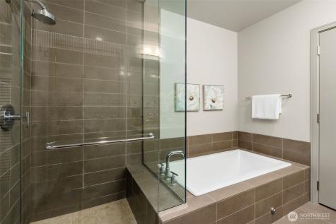 10610 NE 9th Place Bellevue WA 98004