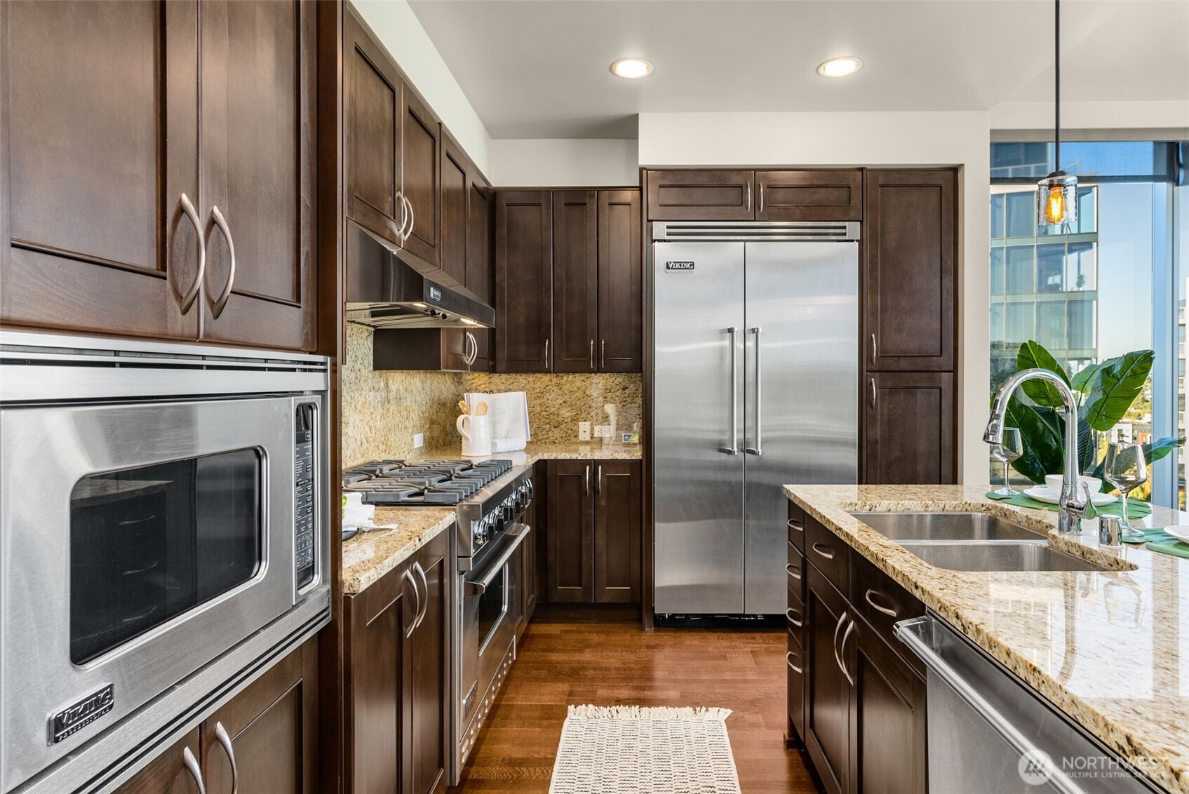 10610 NE 9th Place Bellevue WA 98004