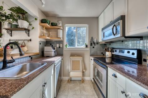 3008 N Narrows Drive Tacoma WA 98407