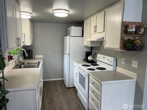 9116 1st Place NE Lake Stevens WA 98258