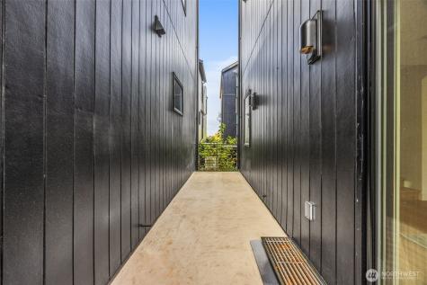 8547 Evanston Avenue N Seattle WA 98103