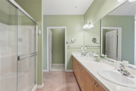23007 Lakeview Drive Mountlake Terrace WA 98043