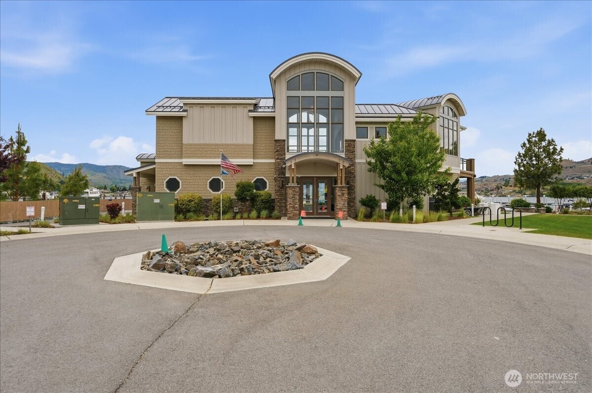 1350 W Woodin Chelan WA 98816