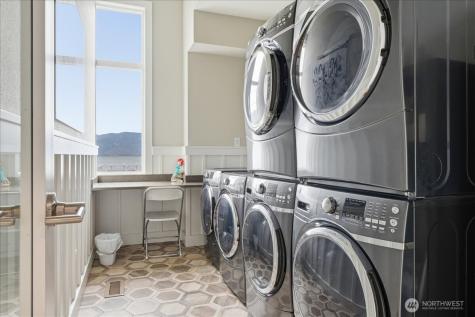 1350 W Woodin Chelan WA 98816