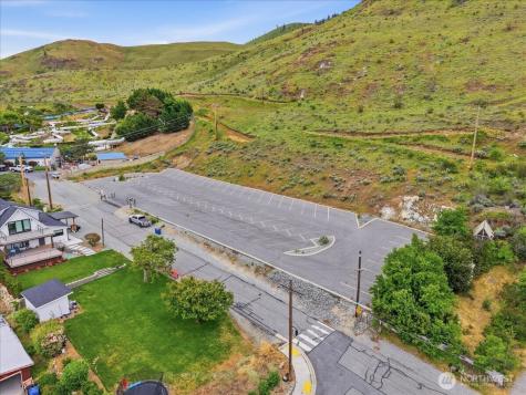 1350 W Woodin Chelan WA 98816