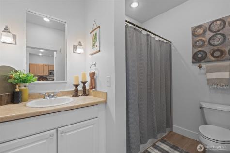 2415 2nd Avenue Seattle WA 98121