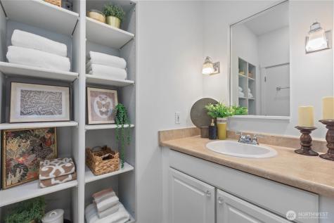 2415 2nd Avenue Seattle WA 98121
