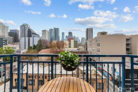 2415 2nd Avenue Seattle WA 98121