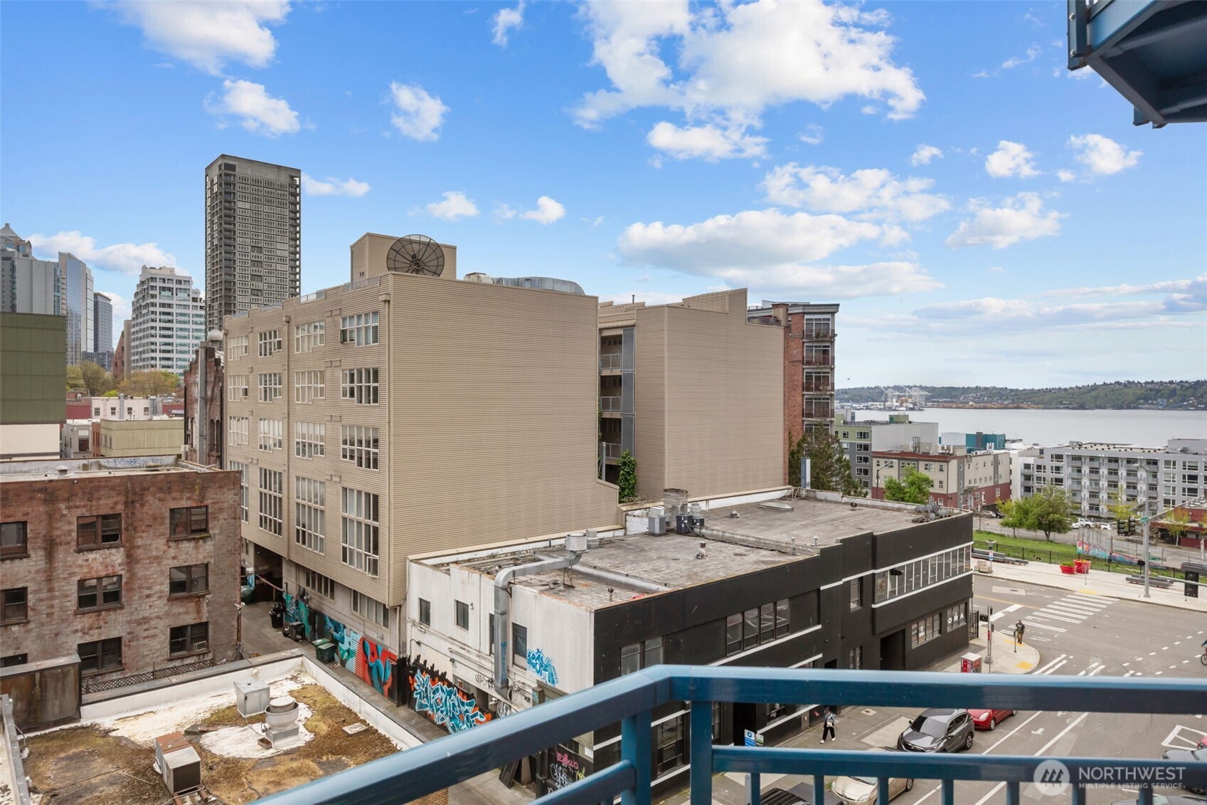 2415 2nd Avenue Seattle WA 98121