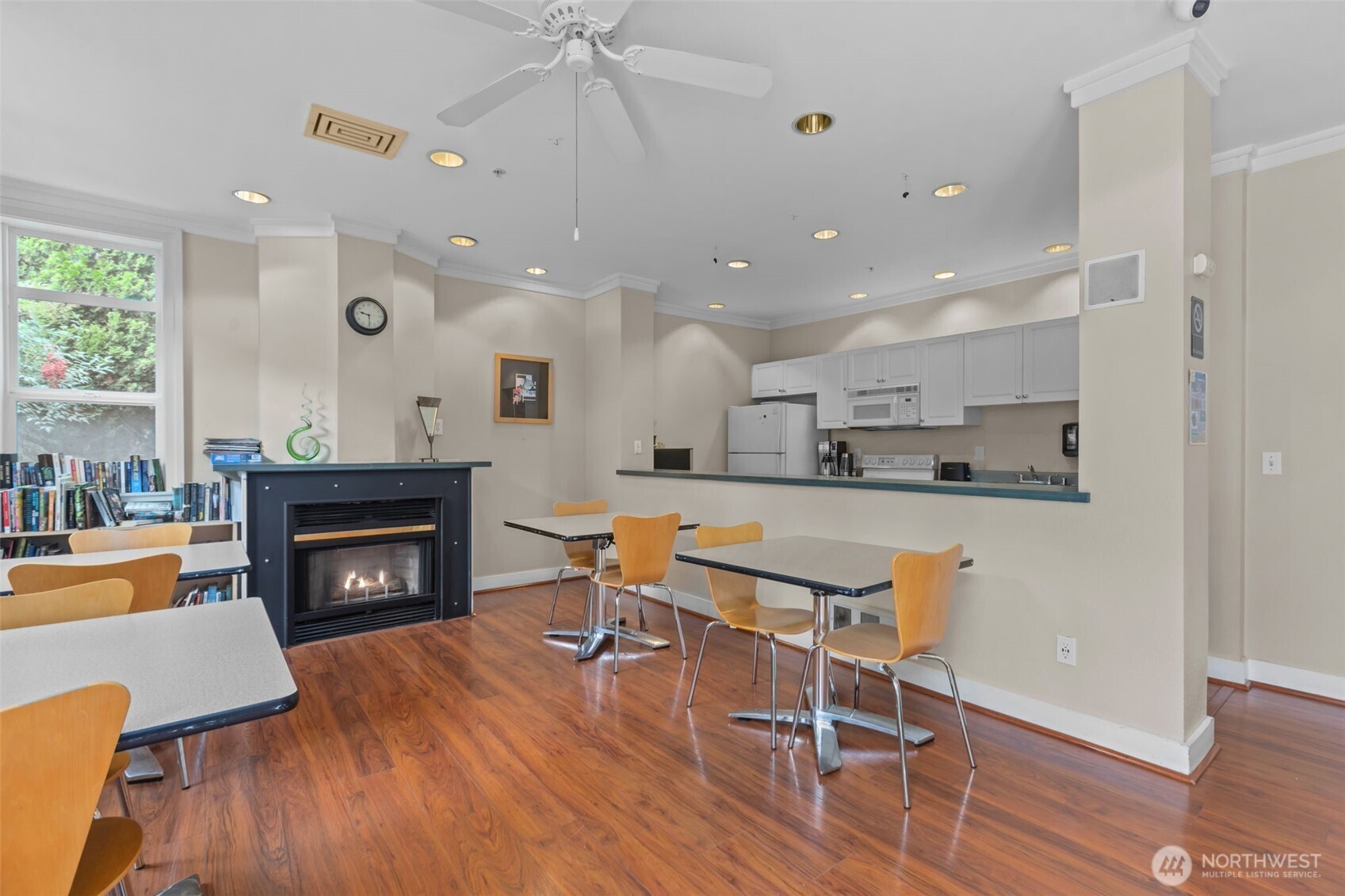 2415 2nd Avenue Seattle WA 98121