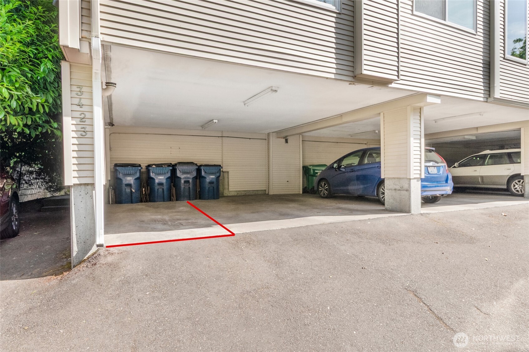 3423 W Government Way Seattle WA 98199