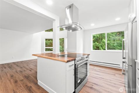 3423 W Government Way Seattle WA 98199