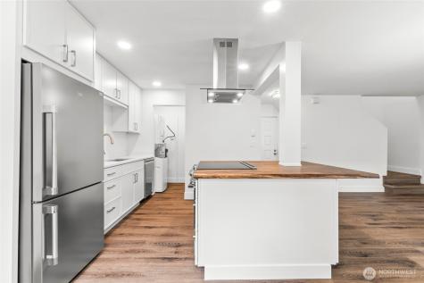 3423 W Government Way Seattle WA 98199