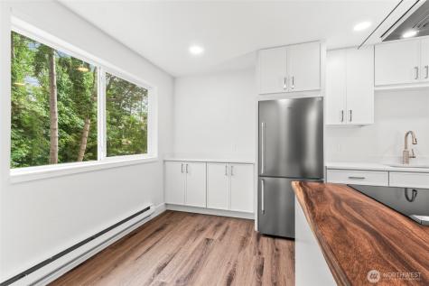 3423 W Government Way Seattle WA 98199