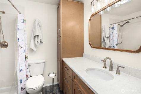 15721 44th Avenue W Lynnwood WA 98087