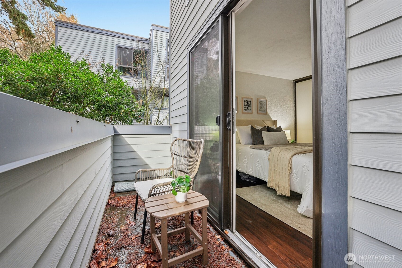 3700 26th Place W Seattle WA 98199