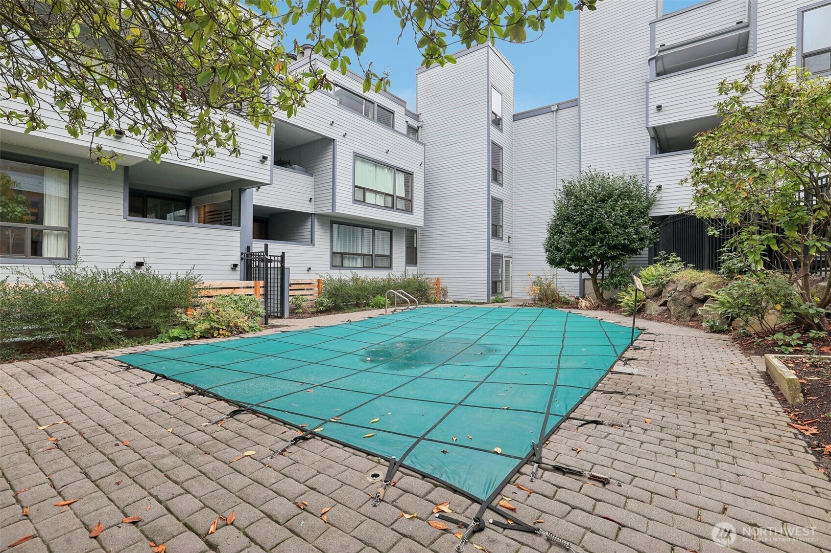 3700 26th Place W Seattle WA 98199