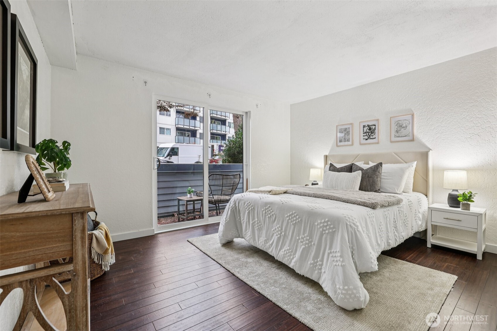 3700 26th Place W Seattle WA 98199