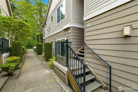 2131 Hammond Avenue Dupont WA 98327