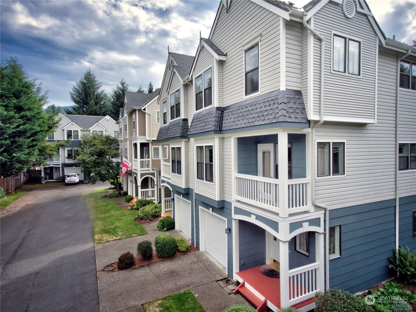 767 NW Juniper Street Issaquah WA 98027