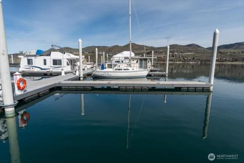 1350 W Woodin Avenue Chelan WA 98816