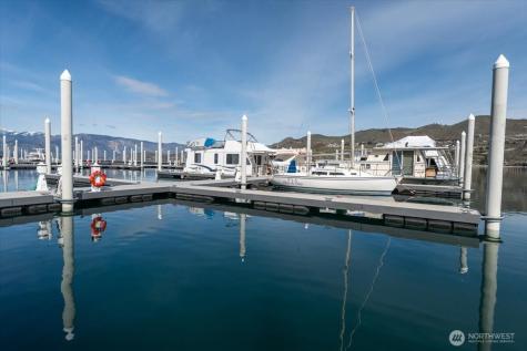 1350 W Woodin Avenue Chelan WA 98816