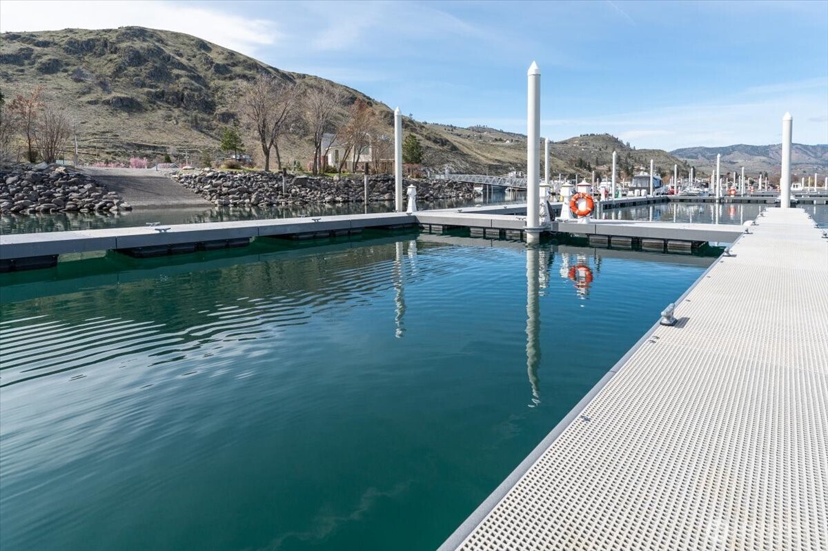 1350 W Woodin Avenue Chelan WA 98816
