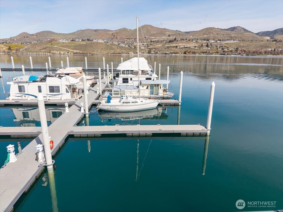 1350 W Woodin Avenue Chelan WA 98816
