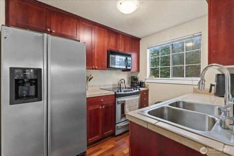 1843 S 286th Lane Federal Way WA 98003