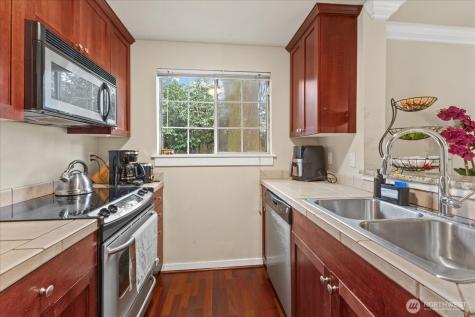 1843 S 286th Lane Federal Way WA 98003