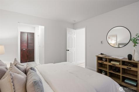 12905 126th Court NE Kirkland WA 98034