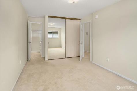 2501 Canterbury Lane E Seattle WA 98112