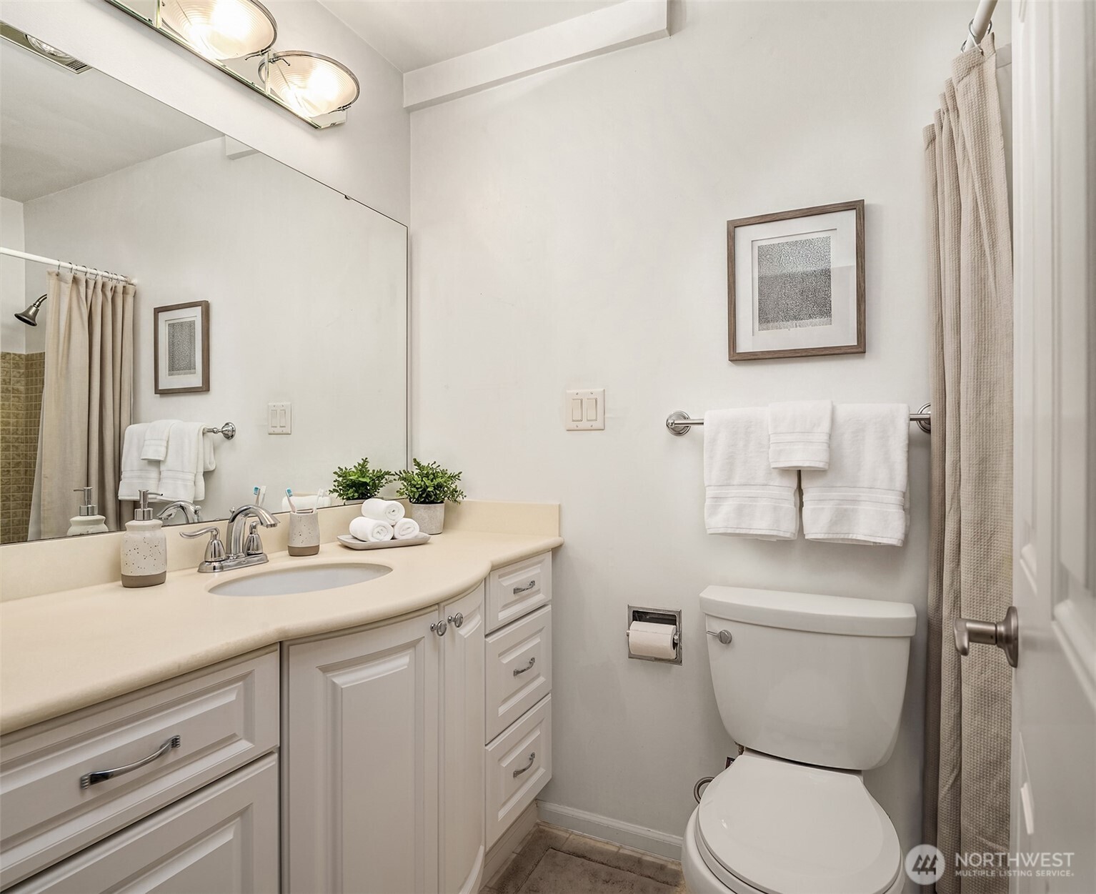 2501 Canterbury Lane E Seattle WA 98112