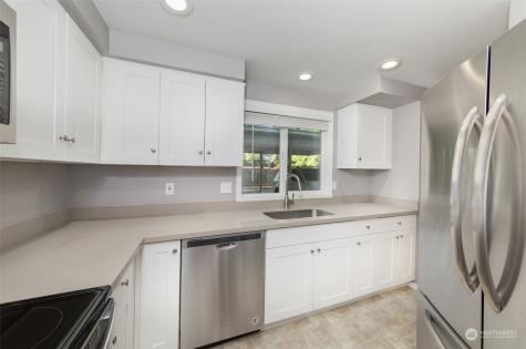 7027 210th Street Sw Lynnwood WA 98036