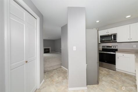 7027 210th Street Sw Lynnwood WA 98036