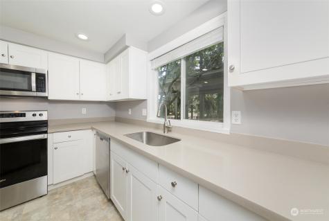7027 210th Street Sw Lynnwood WA 98036