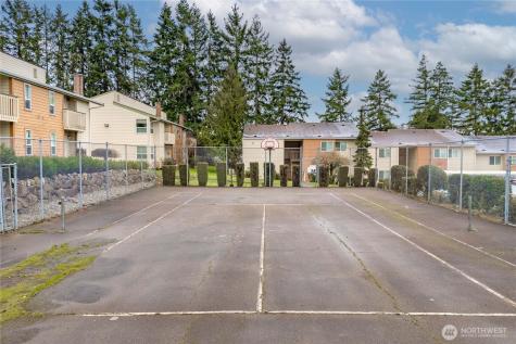 23613 112th Avenue SE Kent WA 98031