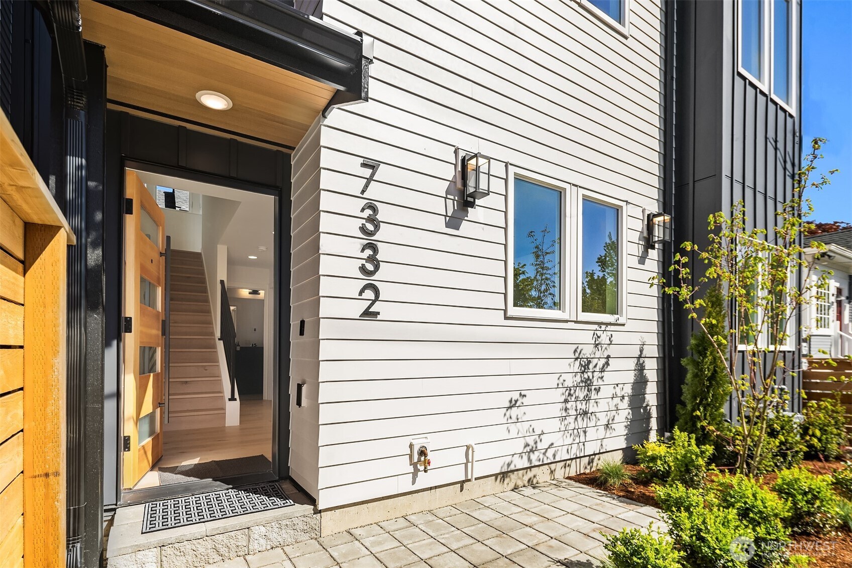 7332 25th Avenue NW Seattle WA 98117