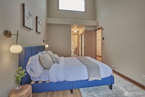 909 N 35th Street Seattle WA 98103